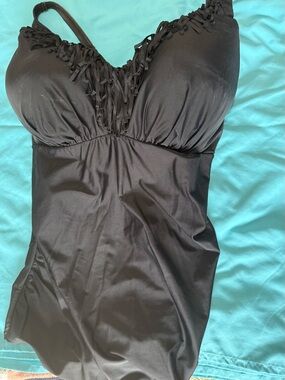 Cacique Black Tankini Top 44D Underwire with Fringe effect- Swimwear Fabric GUC